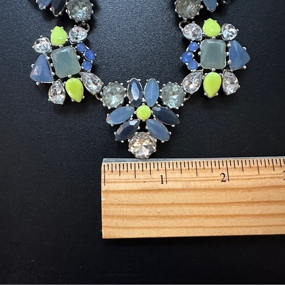 Stella & Dot Silvertone Multicolored Crystal Cluster Bib Necklace - Picture 7 of 12